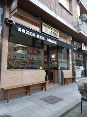 Snack Bar Simon