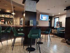 Yalens Tavern