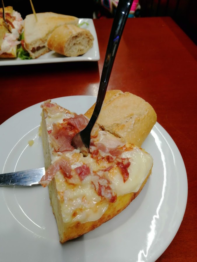 Bar Egazka